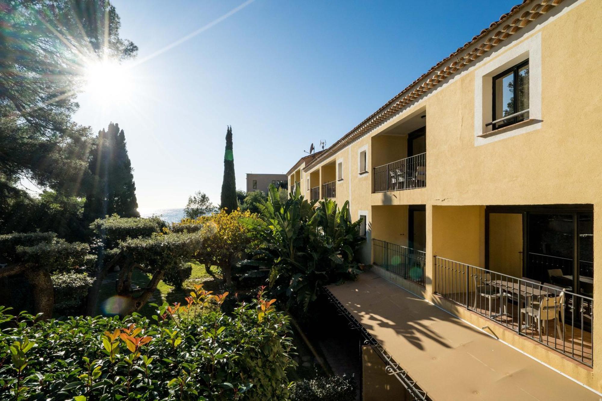 La Residence Du Bailli Le Le Rayol-Canadel-sur-Mer Exteriör bild